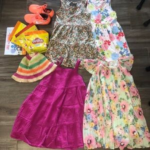 Mystery box of size 4 girls clothes